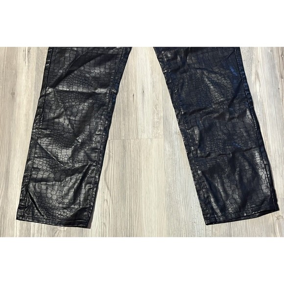 PrettyLittleThing Women’s Size 8 Black Coated  Croc Denim Straight Jeans - Picture 4 of 10